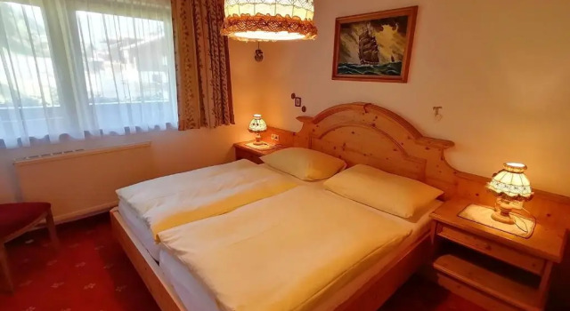Апартаменты Gästehaus Enzian