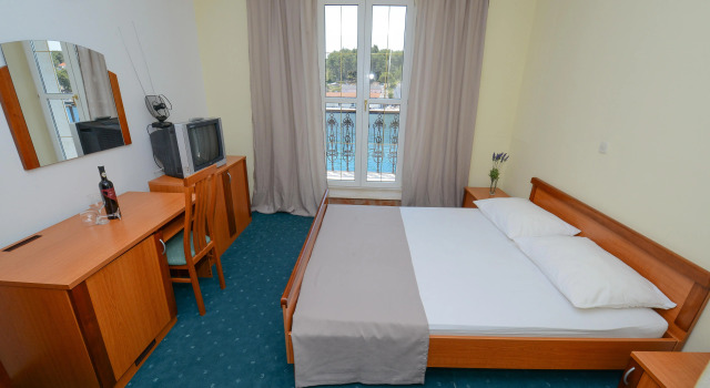 Hotel Sidro, Забронировать Отель Отели Милна с завтраком, Завтраки