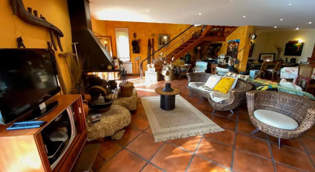 Коттедж Olival House