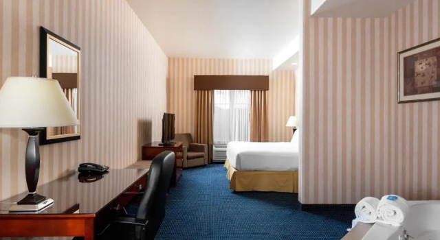 Люкс Holiday Inn Express & Suites Lathrop by IHG
