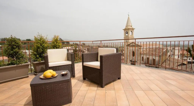 Студия House Etna View