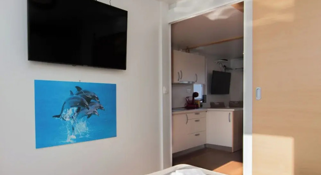 Eldamar Floating House