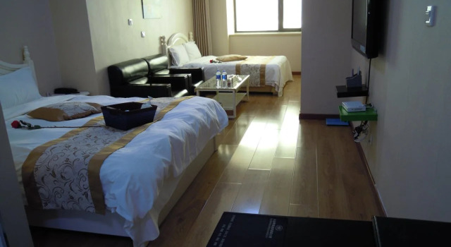 Dalian Ming Rui Jin Feng Apartment, Book Lejlighed Hoteller i Dagushan med parkering, Parkering