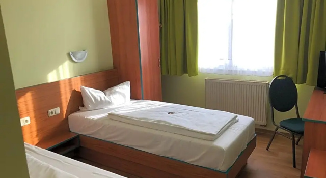 Двухместный семейный номер Standard REGIOHOTEL Halle Leipzig Airport