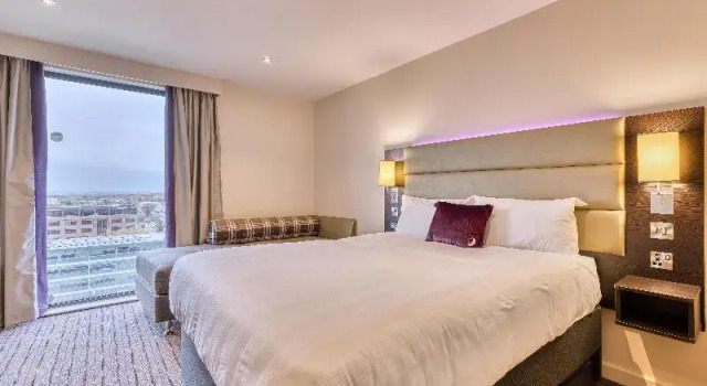 Трёхместный номер Standard Premier Inn Milton Keynes Central - Avebury Boul