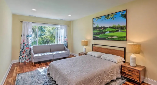 2 Mi to Beach! Sea Pines Resort Home w/ Large Yard, Забронировать Курортный отель Курортные отели Южной Каролины, Курортный отель