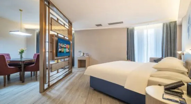 Люкс Hui pu dun Hotel (International Fabric Store at Chashan High Speed Railway Station)