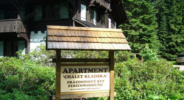 Apartment Chalet Kladska, Prenota Appartamento Hotel a Karlovy Vary con parcheggio, Parcheggio