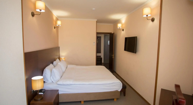 Отель Corner Inn