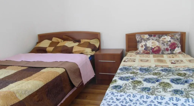 Peter's Guest House, Prenota Affittacamere Hotel a Kakheti con colazione, Colazione