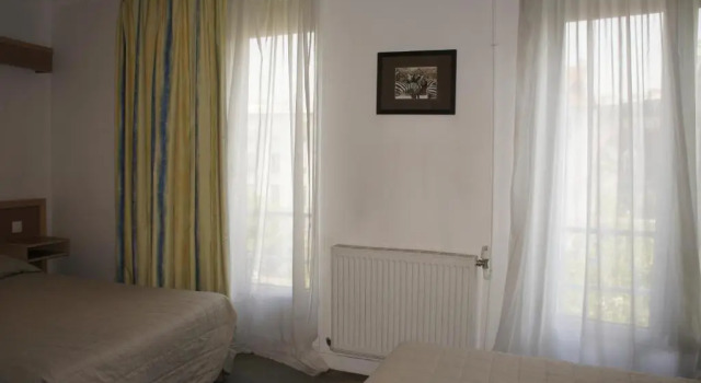 Трёхместный номер Standard Hôtel Edgar Quinet