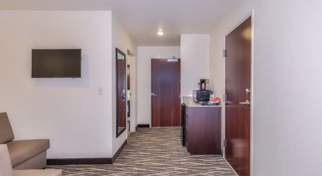 Четырёхместная студия Cobblestone Hotel & Suites - Rhinelander