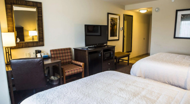 Четырёхместный номер Standard Hampton Inn & Suites Lake Placid