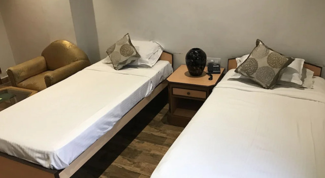 Двухместный номер Deluxe Hotel Swagath