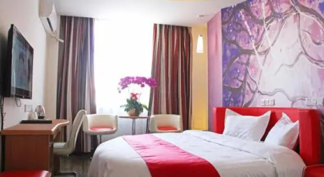 Thank Inn Chain Hotel Gansu Pingliang Kongtong District South Gate Crossroad, Rezerwuj Hotel Hotele 3-gwiazdkowe w Pingliang, 3*