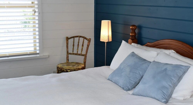 PALPERIPA - 23 Heathcote Street, Book Hotel Normanville South Australia