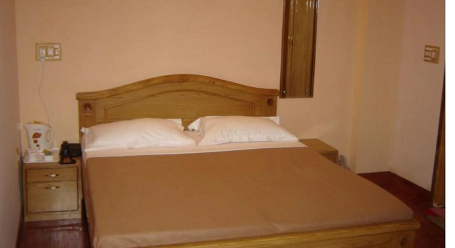 Hotel Landmark, Prenota Hotel Jwalapur Uttarakhand