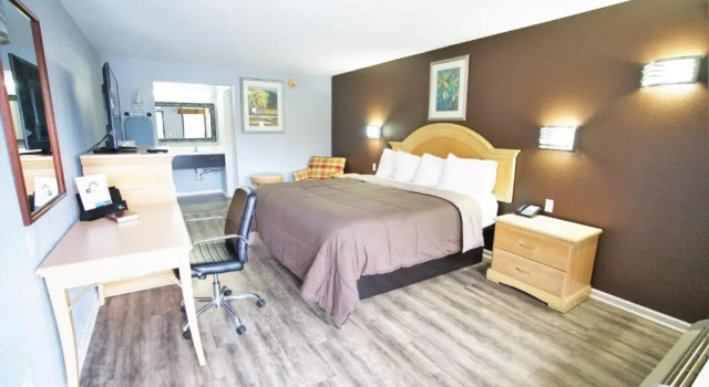 Номер Standard Columbus Inn and Suites