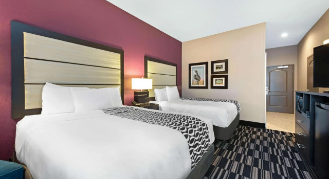 Четырёхместный номер Standard La Quinta by Wyndham West Monroe