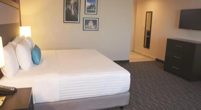 Двухместный номер Standard CHN Hotel Monterrey Aeropuerto, Trademark by Wyndham