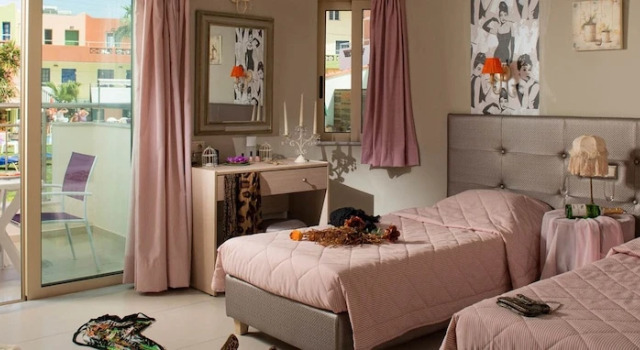Студия с балконом King's Village Apartments