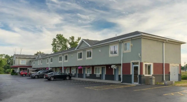Relax Inn - Batavia, Buchen Sie Gasthaus Batavia New York State