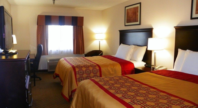 Days Inn And Suites Upper Sandusky, Prenota Hotel Upper Sandusky Ohio