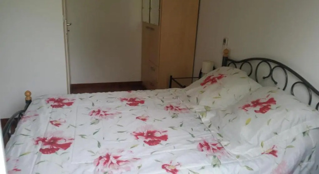Four À Pain, Reservar Hotel Louer 