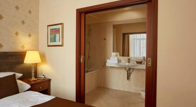 Deluxe Doppel Zimmer FLEUR DE LIS HOTEL