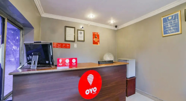 Country Club International Medchal by OYO Rooms, Rezerwuj Hotel Medchal Telangana