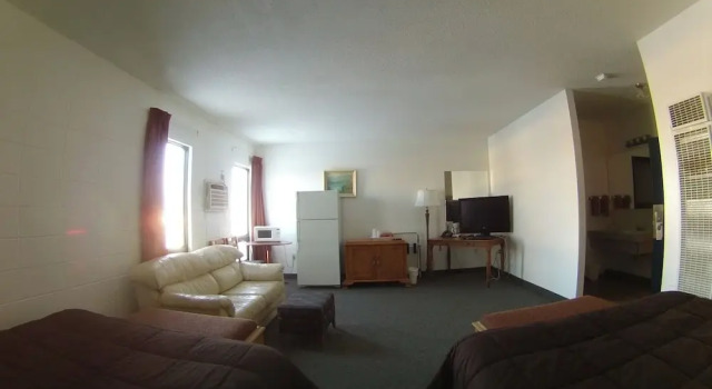 Четырёхместный номер Standard Rycroft Hotel