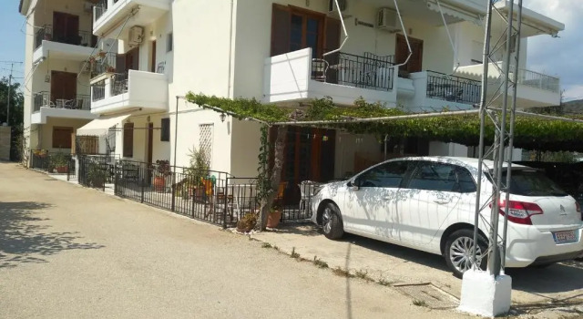 Πενυ Καντια 1ος Ν 4, Prenota Appartamento Hotel a Peloponneso con parcheggio, Parcheggio