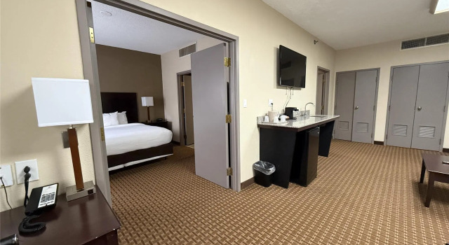 Двухместный люкс c 1 комнатой SureStay by Best Western Marion
