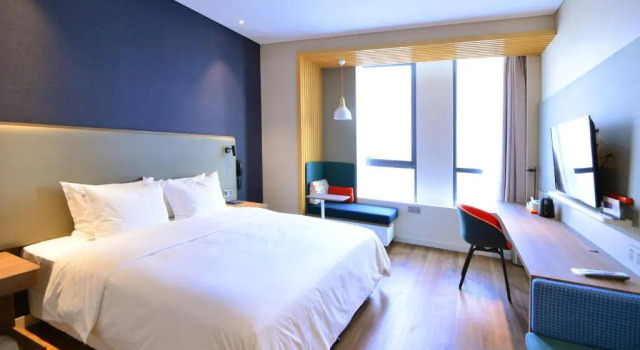 Номер Superior Holiday Inn Express Hangzhou Binjiang Aoti by IHG