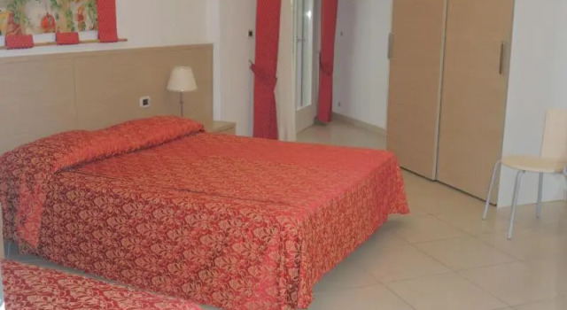 Ashanti Aparthotel, Забронировать Апарт-отель Отели Бибионе-Пинеда с завтраком, Завтраки
