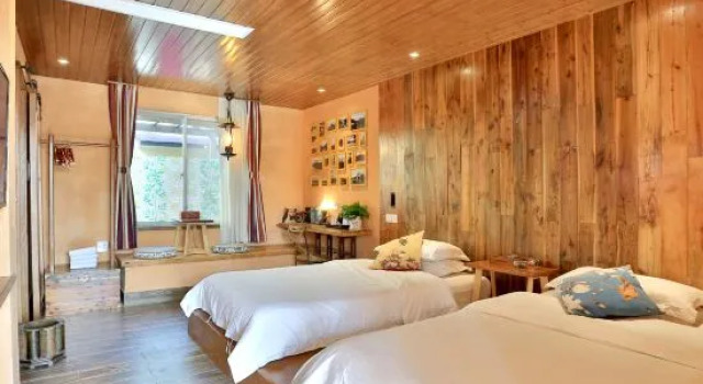 Люкс Deluxe Chaxiang Lishe Holiday Hostel
