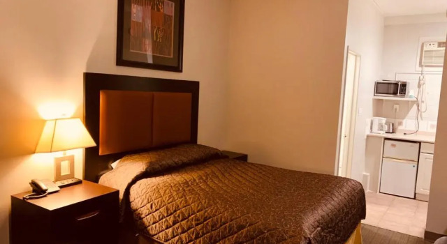 Номер Standard Red Carpet Inn & Suites