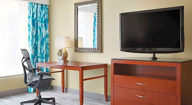 Полулюкс Hilton Garden Inn Dallas Richardson