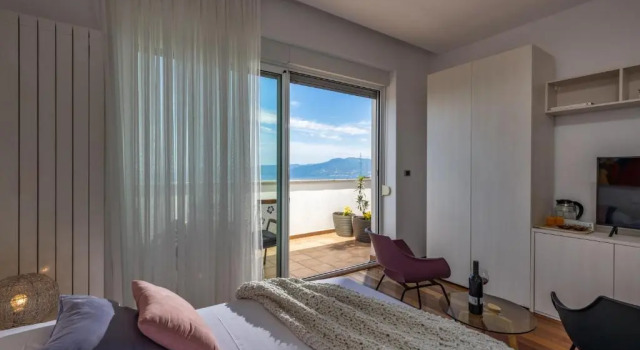 Номер Standard Terra Magica Deluxe Sea View Apartment or Room with Free Parking