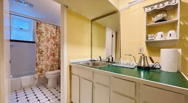 Двухместный семейный номер Standard Cecil Bacon Manor
