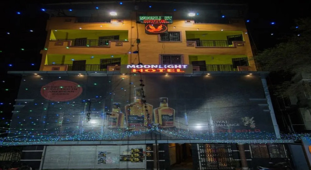 OYO 12803 Moon Light Hotel, Prenota Hotel Hotel a West Bengal con parcheggio, Parcheggio