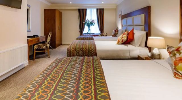 Трёхместный номер Standard Grand Hotel Tralee