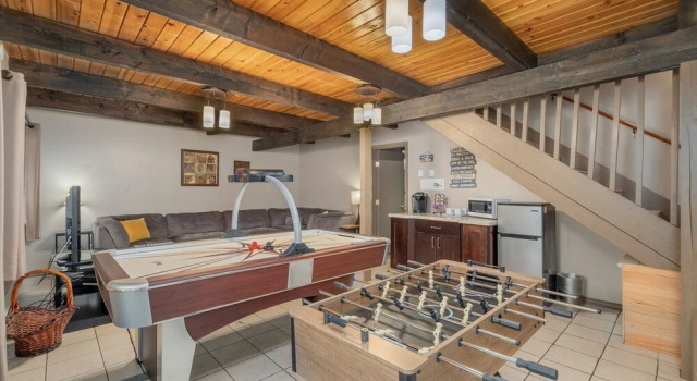 Otter Chalet On Fish Lake 4 Bedroom Home by NW Comfy Cabins by RedAwning, Забронировать Шале Левенуэрт Leavenworth Ski