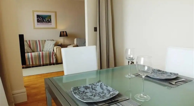 Paragon House 3