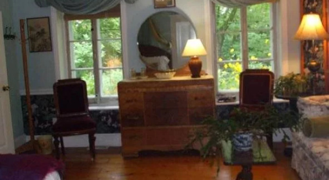 Maison et Jardin Monarde, Varaa Hotelli Saint-Augustin-de-Desmaures Quebec