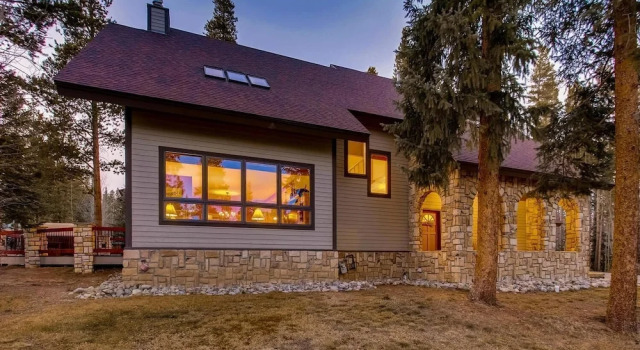 Bystone Villa Retreat, Rezerwuj Willa Hotele w Vail Ski z parkingiem, Parking