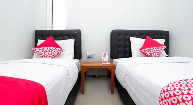 Standard simple chambre Super OYO 1565 Palebon Residence