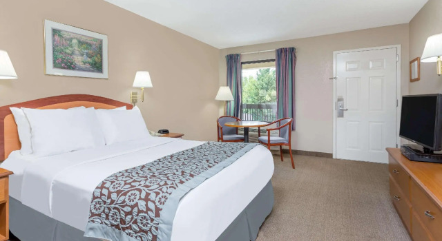 Двухместный номер Standard Days Inn by Wyndham Elberton