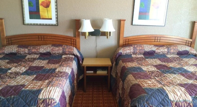 Lake Shore Motel, Book Motel Mannford Oklahoma