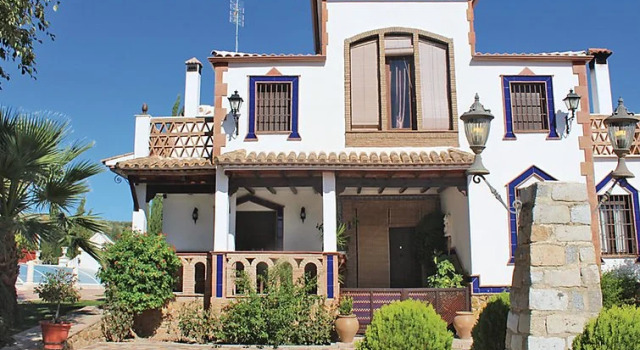 Holiday Home Villa San Luis, Rezerwuj Willa Moriles Andaluzja